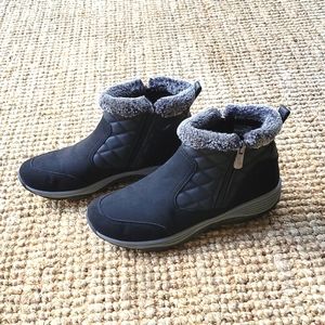 Easy Spirit ankle boot, black. 7.5 size